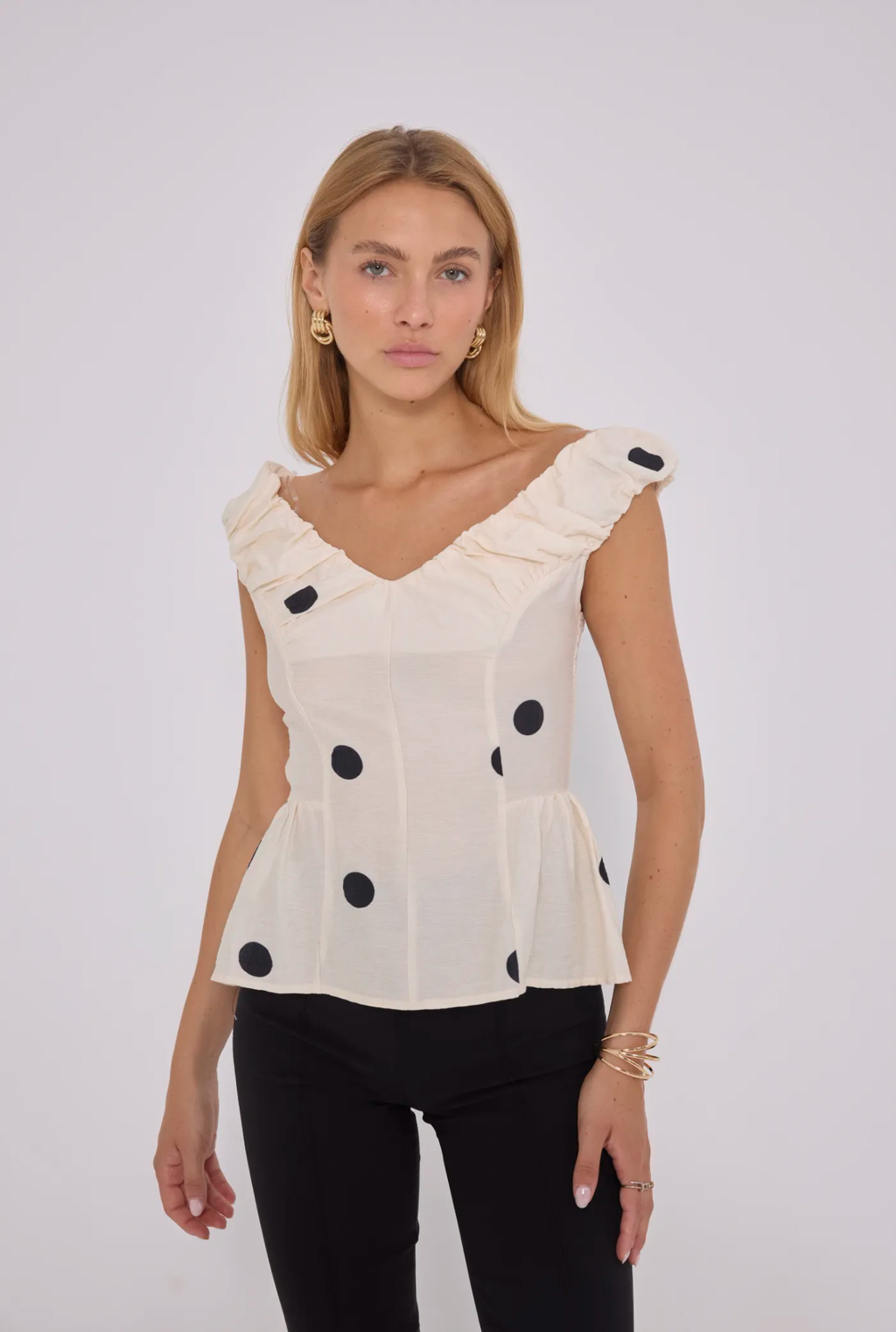 Polka dott top in Ecru