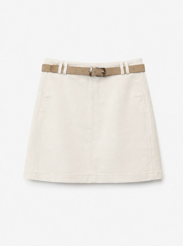 Skort with belt in Ecru