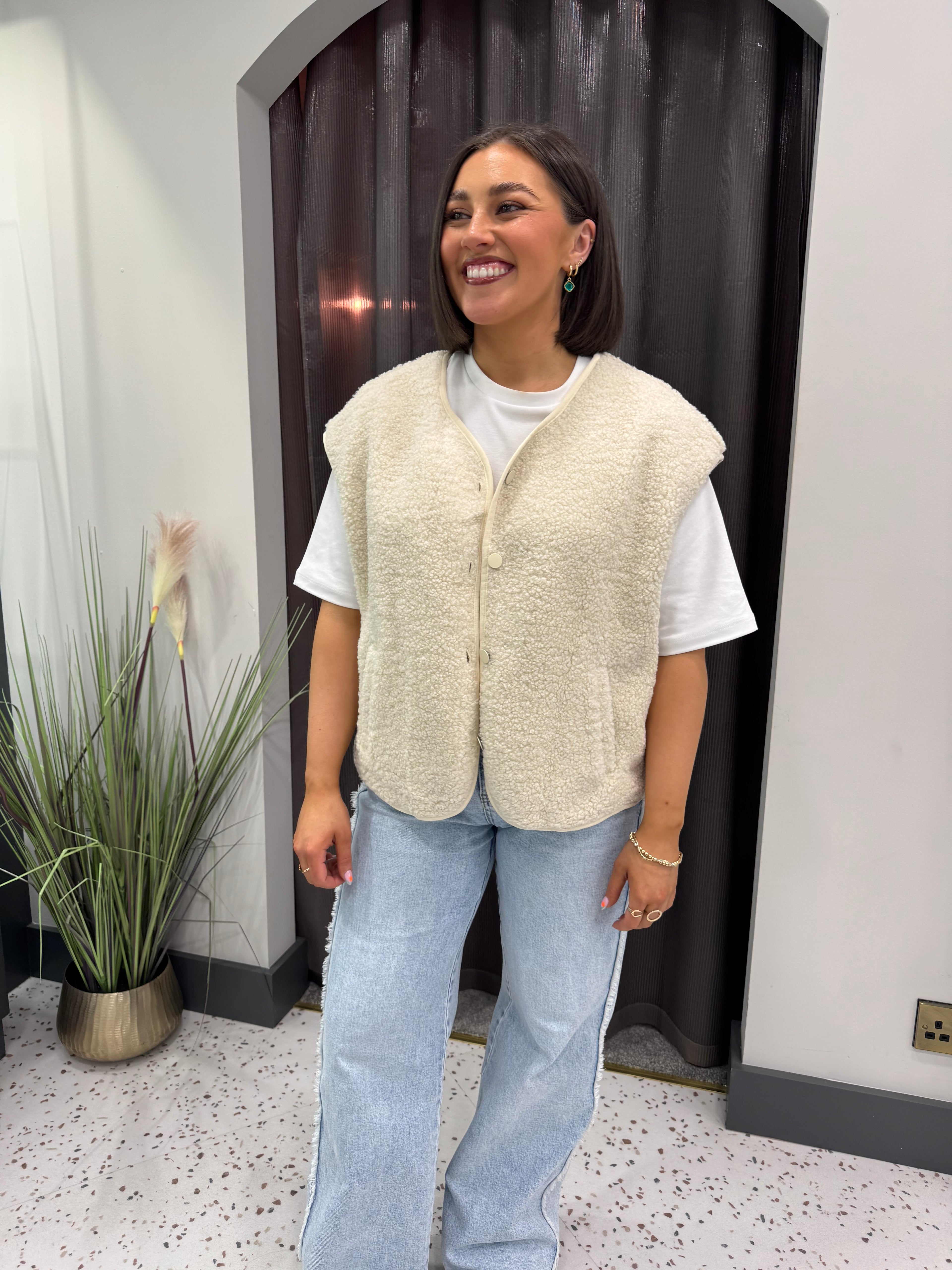 Fleece Gilet in Beige