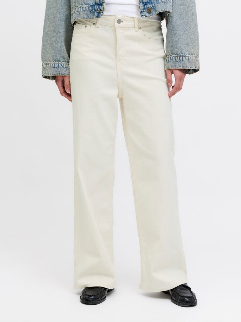 Wide Leg Jean in Off- White