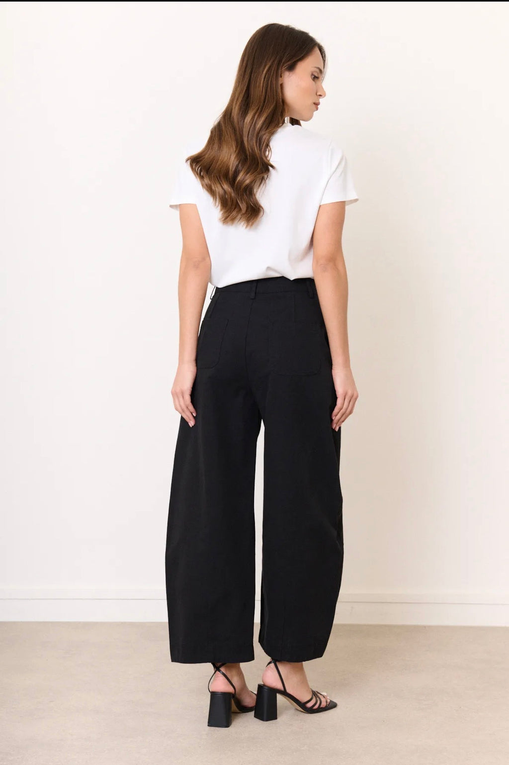 Barrel Pants in Black