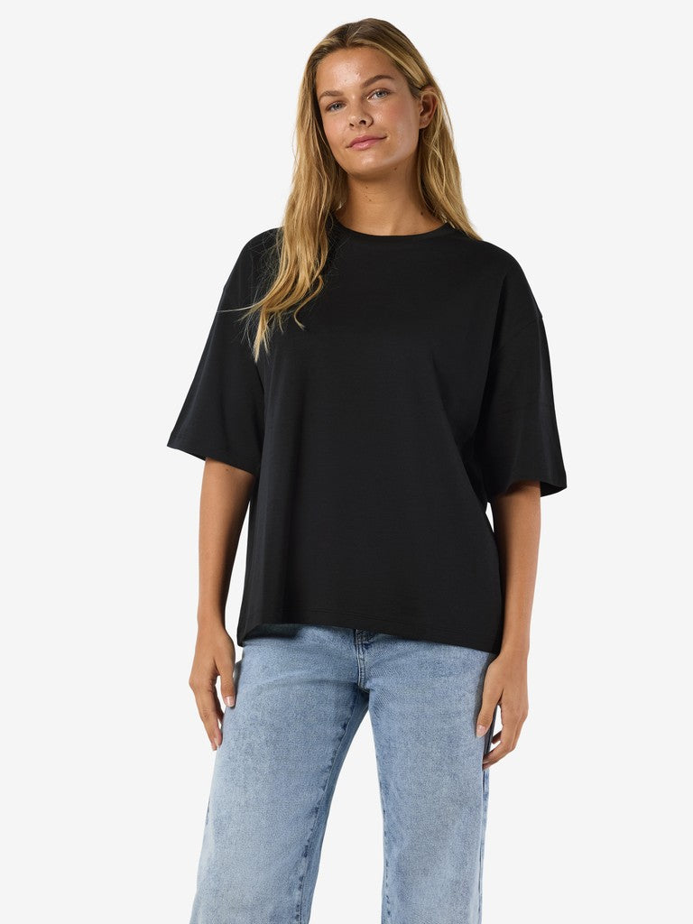 Dropped Shoulder T-Shirt in Black