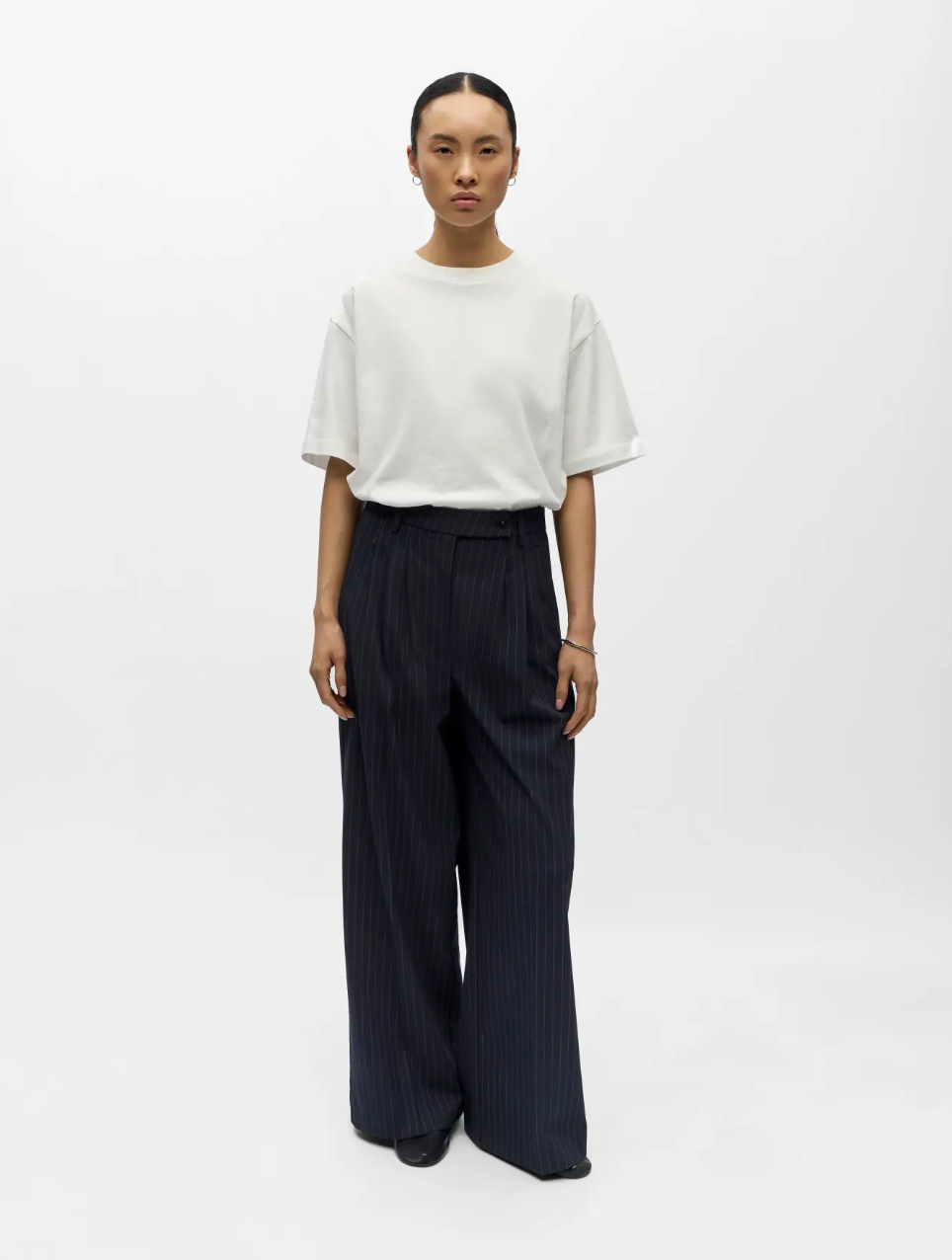 Grace Pinstripe Wide Leg Trouser in Navy