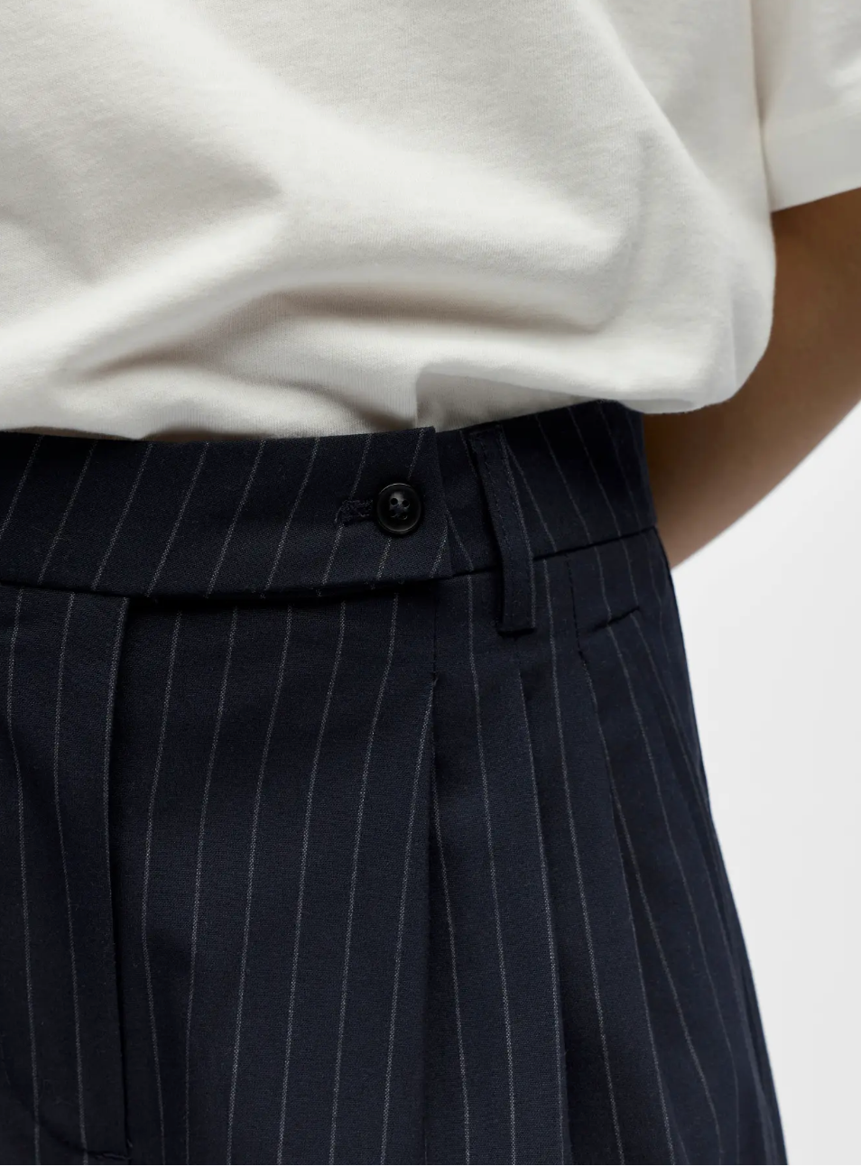 Grace Pinstripe Wide Leg Trouser in Navy
