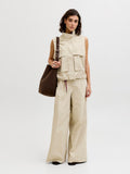 Utility Vest in Olive
