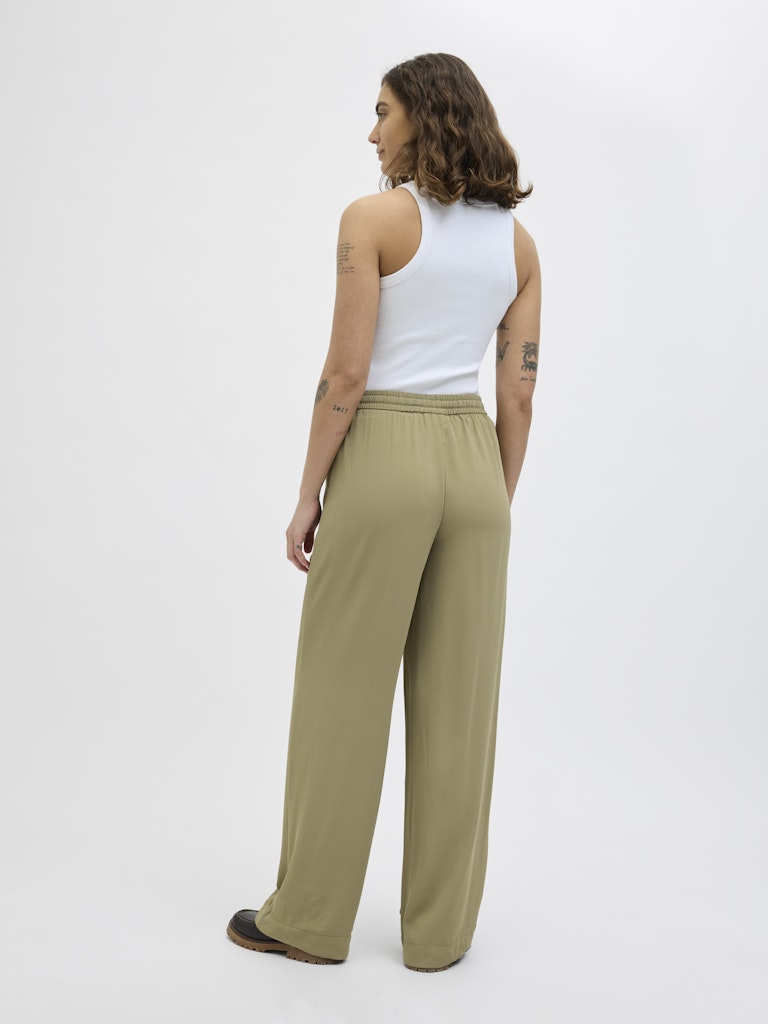 Wide Leg Pants in Aloe