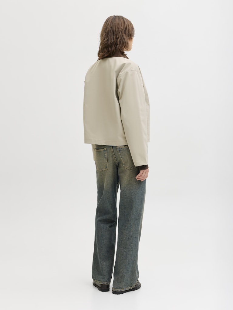 Short Worker Jacket in Beige