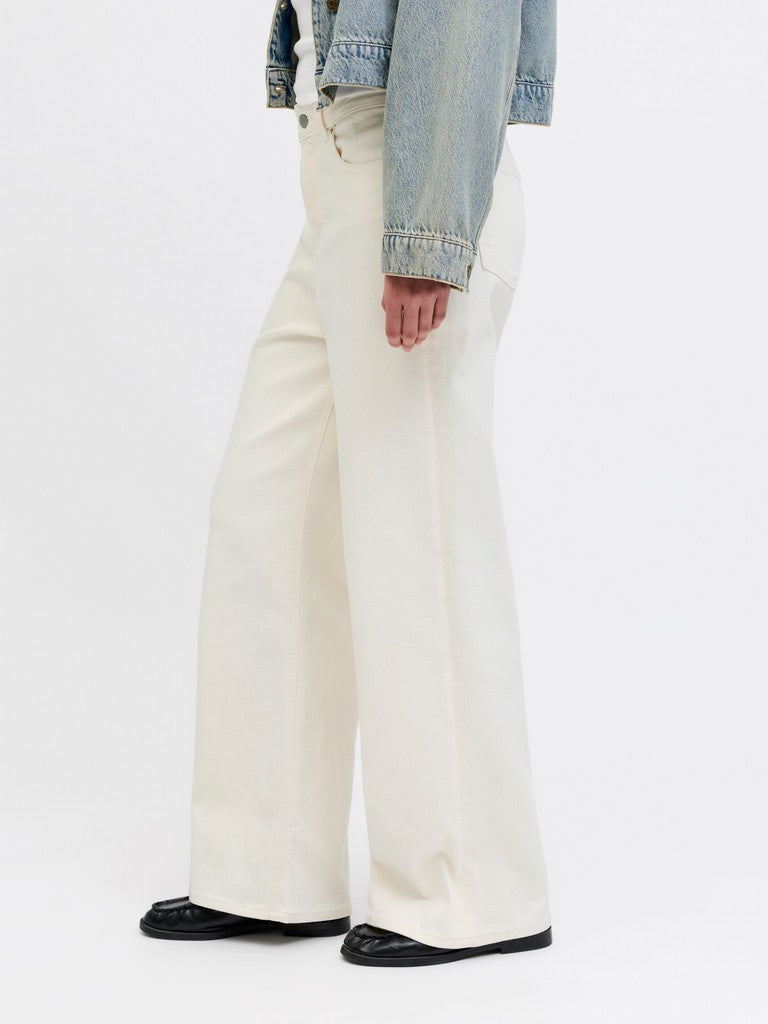 Wide Leg Jean in Off- White