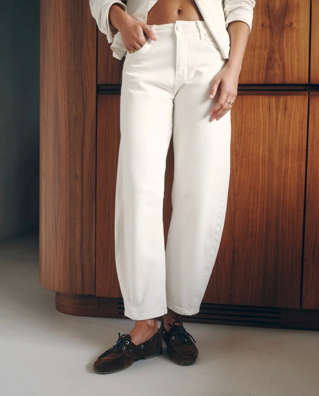 Barrel Leg Jean in Ecru