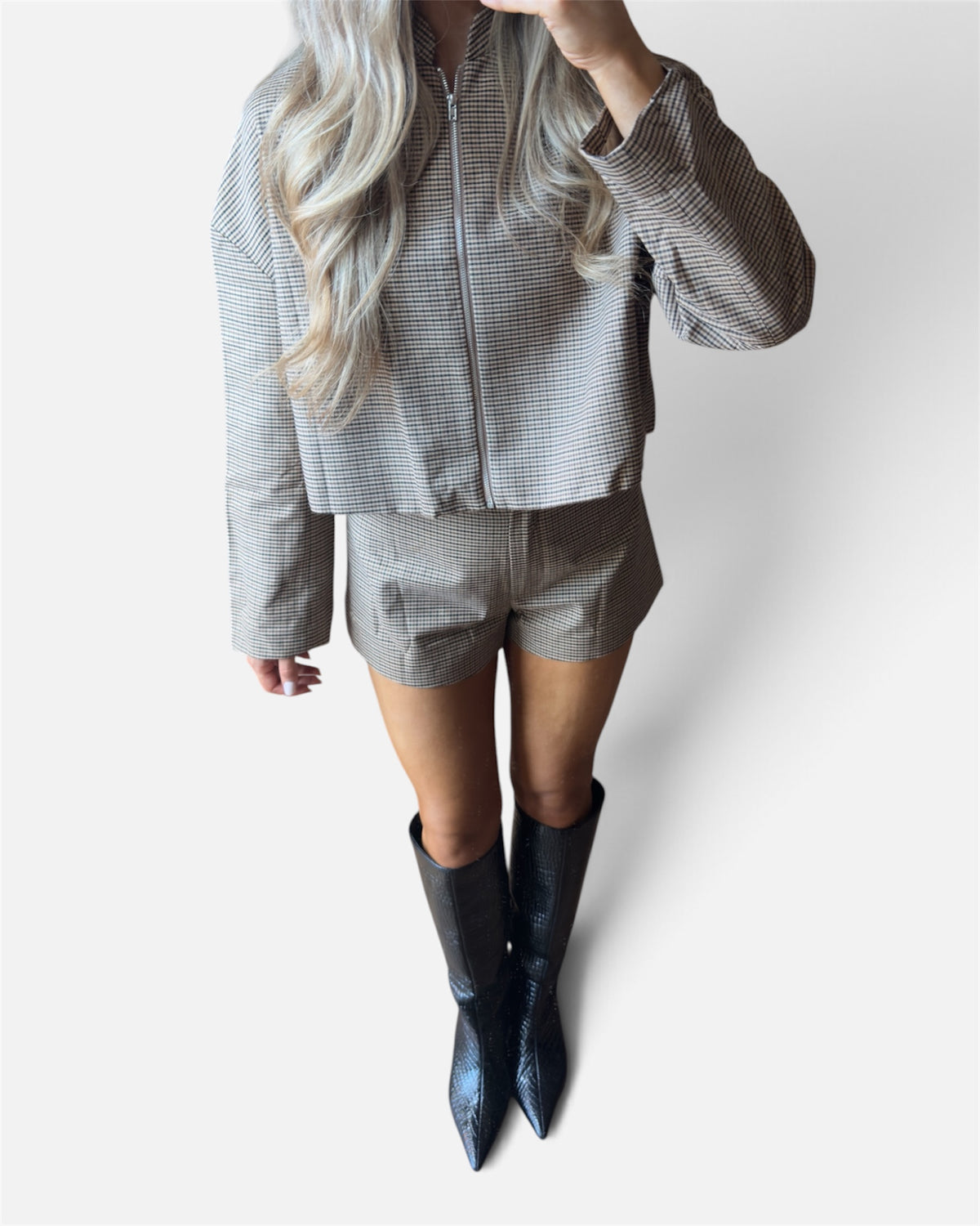 Lily Checkered Jacket in Brown