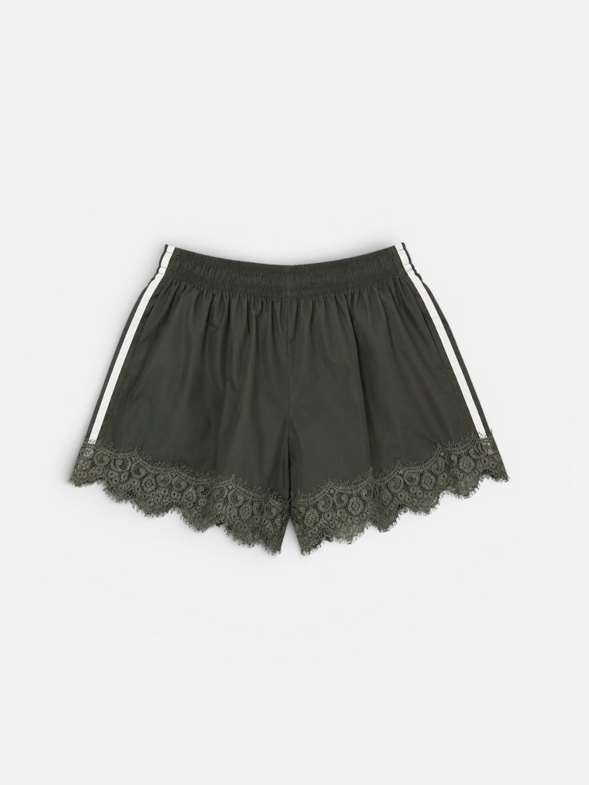 Track shorts with lace in green and beige