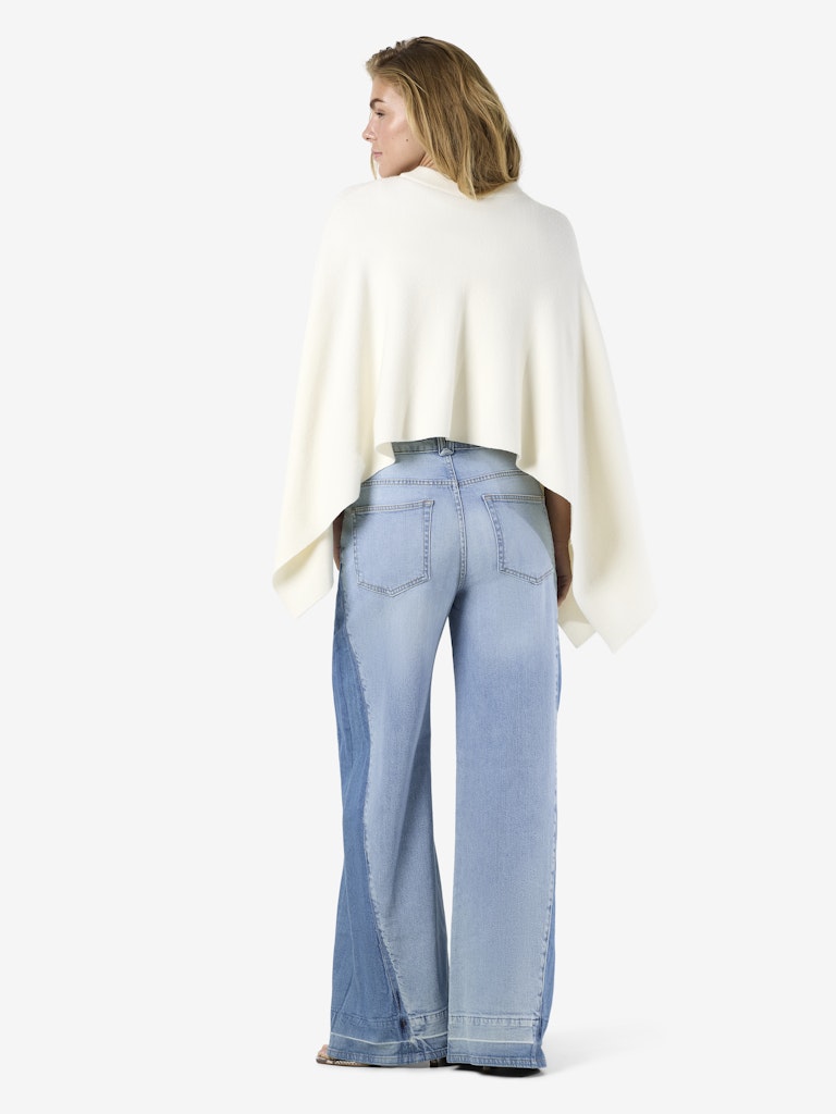 Knit Cape in White