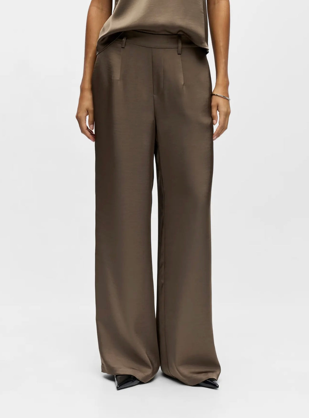 Lisa Satin Trouser in Greige