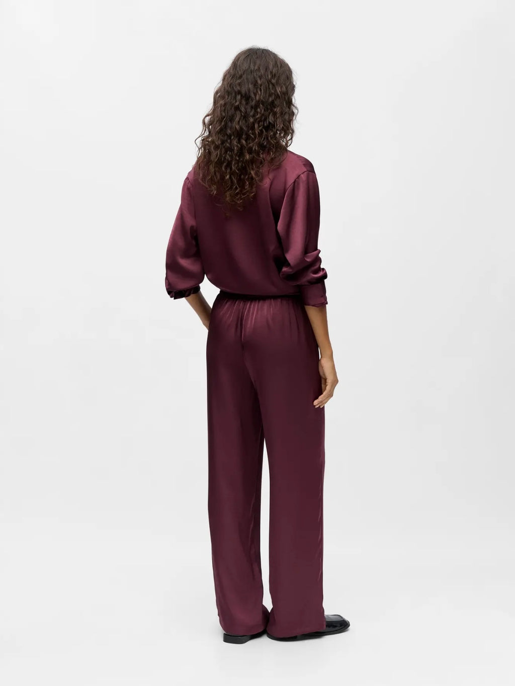 Lisa Satin Trouser in Mauve Wine