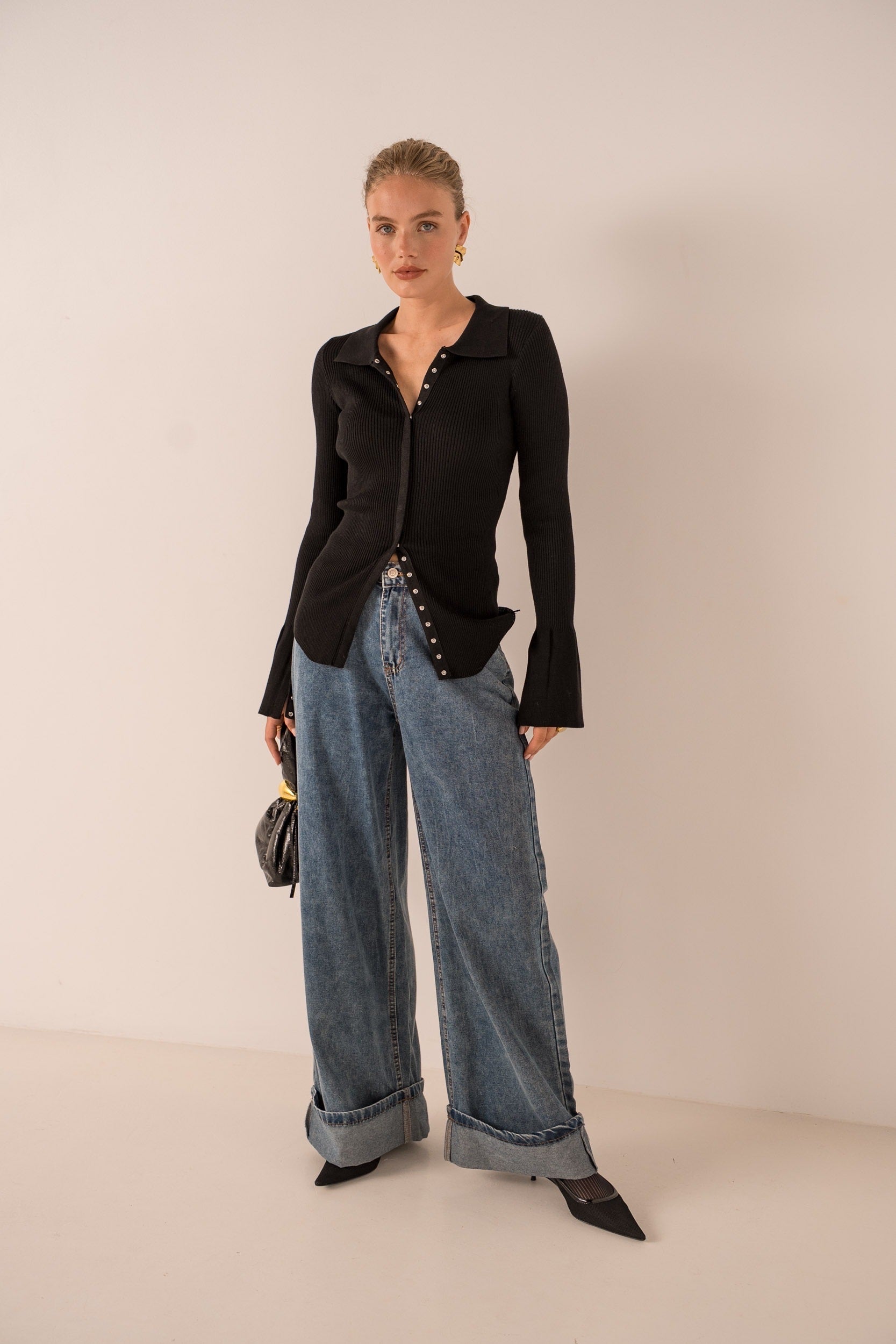 Shona Ribbed Button Top in Black