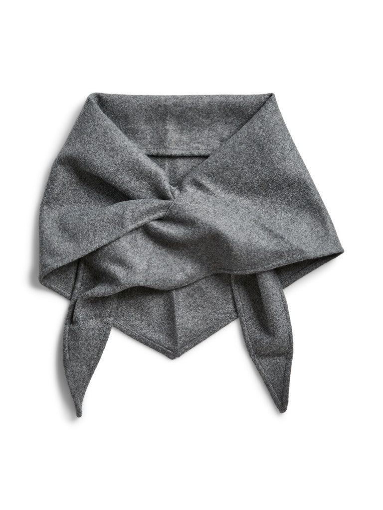 Pull-through Triangle Scarf in Grey Melange